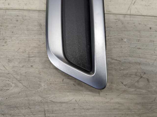 19-23 OEM BMW G05 X5 Left Driver Fender Vent Cover Molding Trim