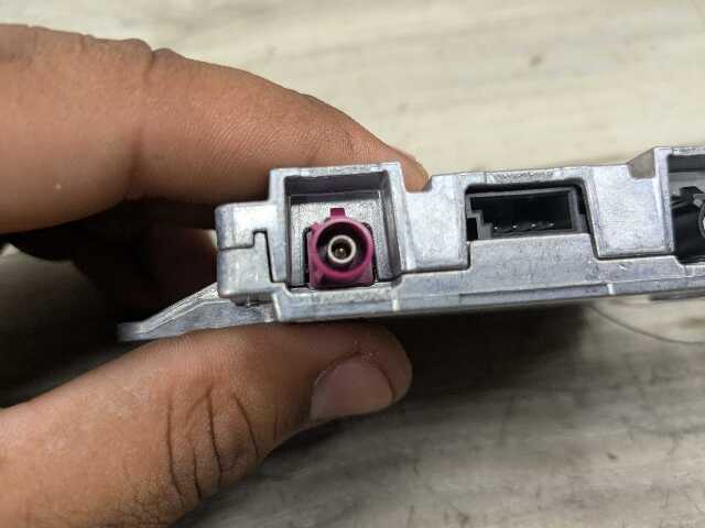 OEM BMW G01 G02 G05 G07 X3 X4 X5 X7 Z4 LTE Compensator GPS Control Module