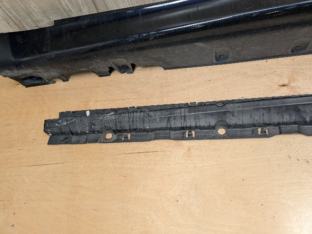 15-18 OEM BMW F86 X6M Left Driver Side Skirt Rocker Panel Molding w/ Bracket