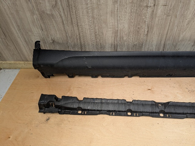 15-19 OEM BMW F16 X6 Right Passenger Side Skirt Rocker Panel Molding w/ Bracket