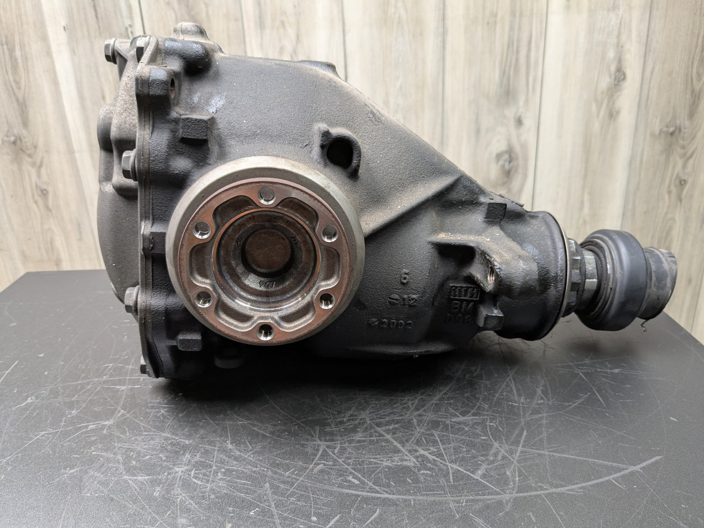 OEM BMW E82 E88 E92 E93 135 335 N54 N55 DCT Rear Differential Axle Carrier 2.56