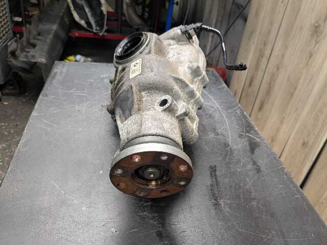 *OEM BMW G01 G02 G05 G06 X3 X5 Front Differential Axle Gearbox Carrier 3.385 61k