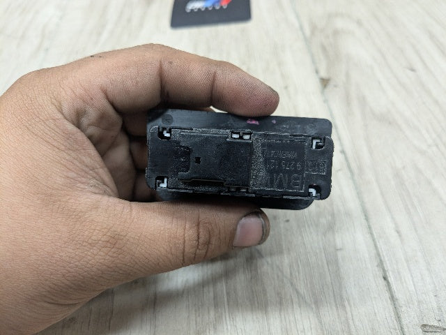 OEM BMW F02 F10 F12 F30 F80 F25 F90 G30 G01 X5 Rear Trunk Lid Center Lock Switch