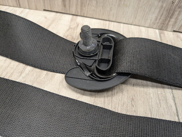 OEM BMW F15 F16 F85 F86 X5 X6 Front Right Passenger Seat Belt Retractor Black
