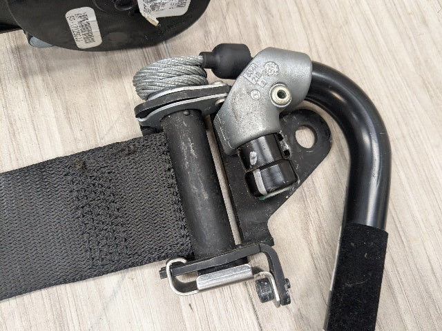 OEM BMW F15 F16 F85 X5 X6 Front Left Driver Seat Belt Seatbelt Retractor Black