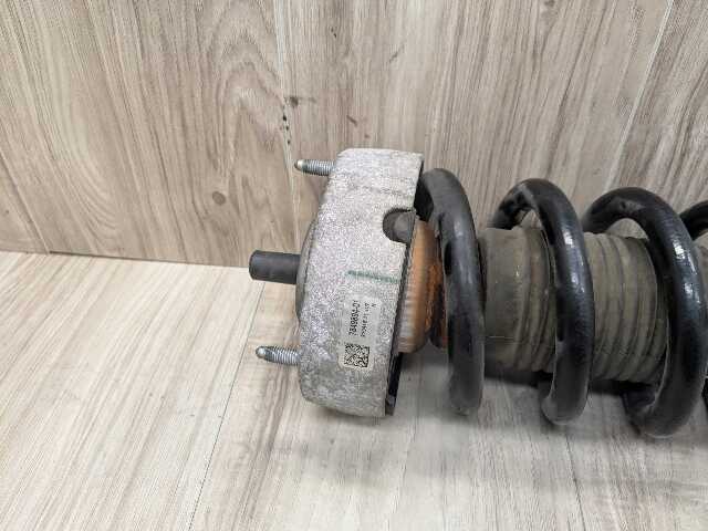 OEM BMW F85 F86 X5M X6M Front Right Passenger Strut Shock Absorber Spring VDC