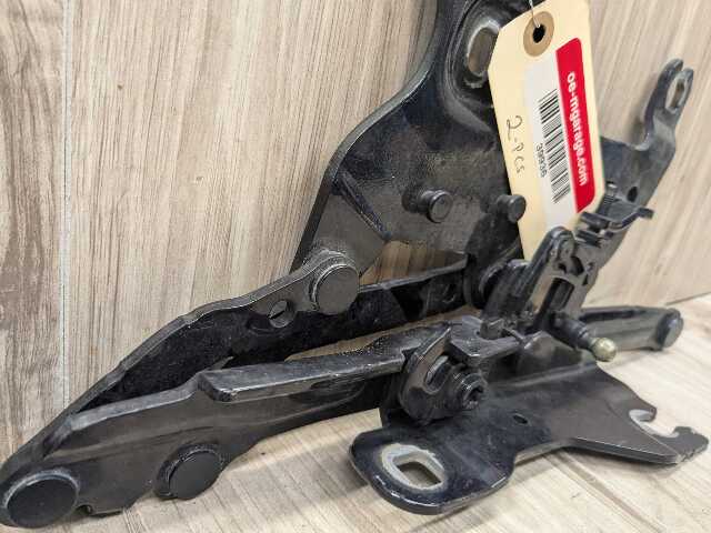 OEM BMW F15 F16 F85 X5 X6 Left Right Hood Hinge Support Bracket Brace SET