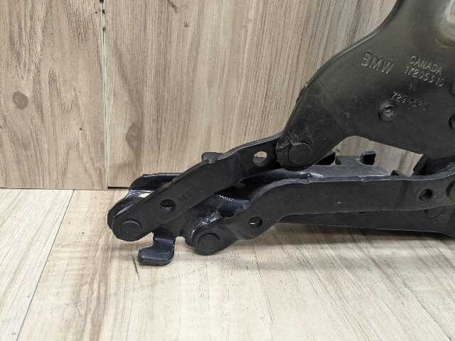 OEM BMW F15 F16 F85 X5 X6 Left Right Hood Hinge Support Bracket Brace SET