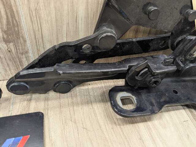 OEM BMW F15 F16 F85 X5 X6 Left Right Hood Hinge Support Bracket Brace SET