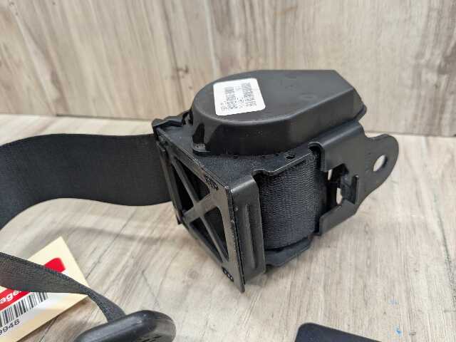 15-19 OEM BMW F16 F86 X6 X6M Rear Left Driver Side Seatbelt Seat Belt Retractor