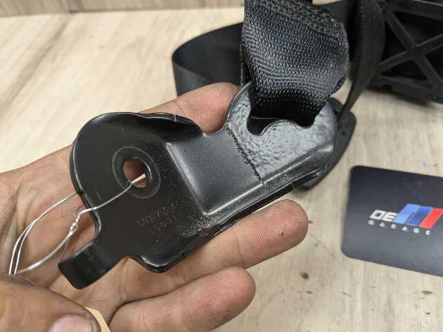 15-19 OEM BMW F16 F86 X6 X6M Rear Left Driver Side Seatbelt Seat Belt Retractor