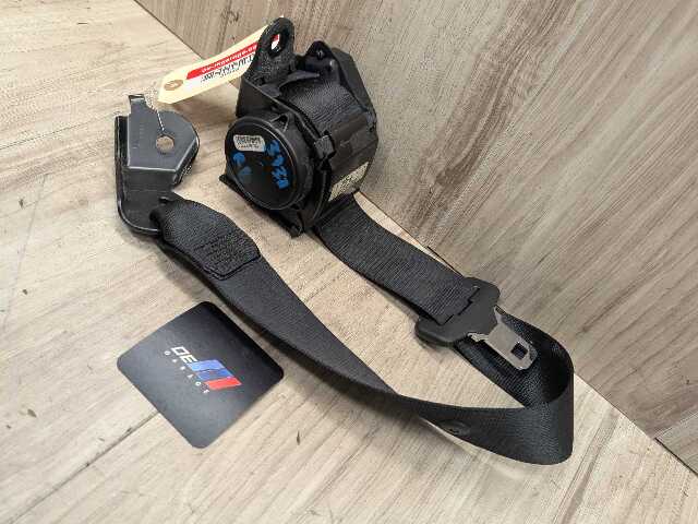 15-19 OEM BMW F16 F86 X6 X6M Rear Left Driver Side Seatbelt Seat Belt Retractor