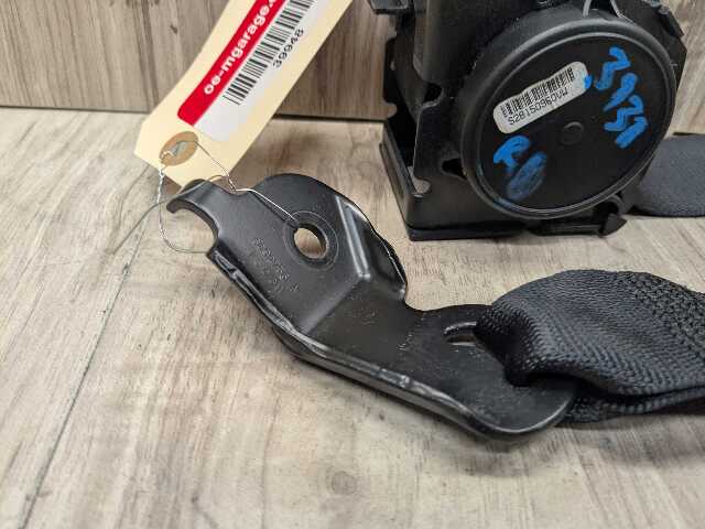 15-19 OEM BMW F16 F86 X6 X6M Rear Left Driver Side Seatbelt Seat Belt Retractor