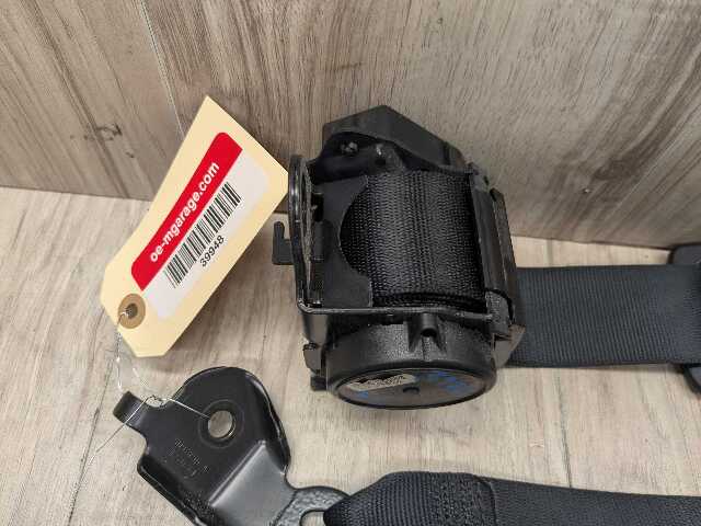 15-19 OEM BMW F16 F86 X6 X6M Rear Left Driver Side Seatbelt Seat Belt Retractor