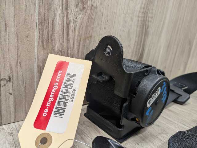 15-19 OEM BMW F16 F86 X6 X6M Rear Left Driver Side Seatbelt Seat Belt Retractor