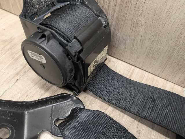 15-19 OEM BMW F16 F86 X6 X6M Rear Right Passenger Seatbelt Seat Belt Retractor
