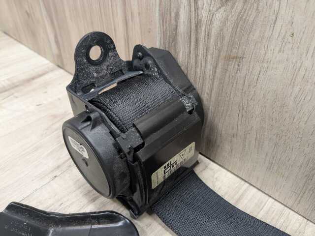15-19 OEM BMW F16 F86 X6 X6M Rear Right Passenger Seatbelt Seat Belt Retractor