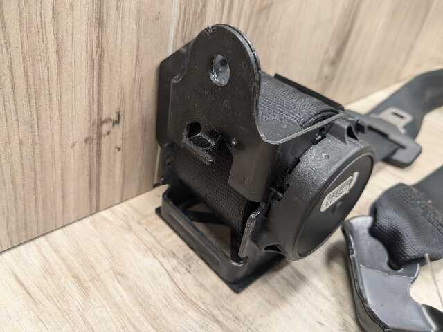 15-19 OEM BMW F16 F86 X6 X6M Rear Right Passenger Seatbelt Seat Belt Retractor