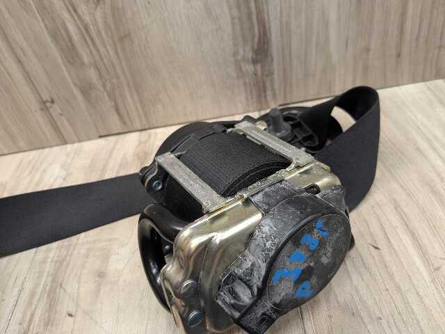 OEM BMW F15 F16 F85 F86 X5 X6 Front Right Passenger Seat Belt Retractor Black