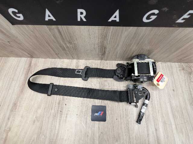 OEM BMW F15 F16 F85 F86 X5 X6 Front Right Passenger Seat Belt Retractor Black