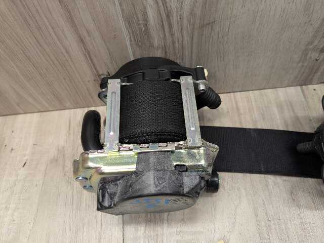 OEM BMW F15 F16 F85 X5 X6 Front Left Driver Seat Belt Seatbelt Retractor Black
