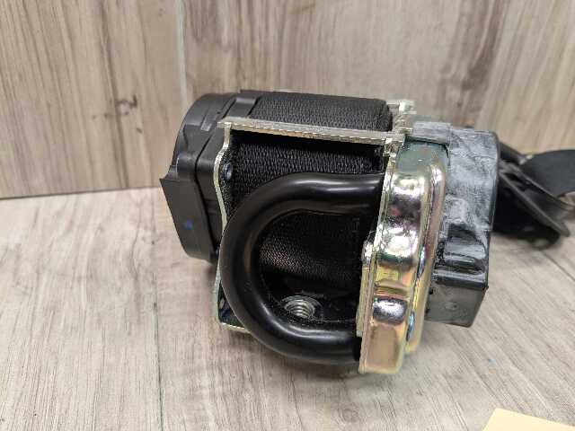 OEM BMW F15 F16 F85 X5 X6 Front Left Driver Seat Belt Seatbelt Retractor Black