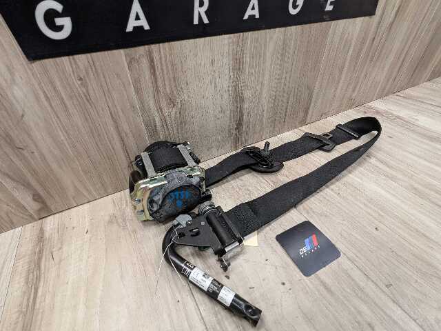 OEM BMW F15 F16 F85 X5 X6 Front Left Driver Seat Belt Seatbelt Retractor Black