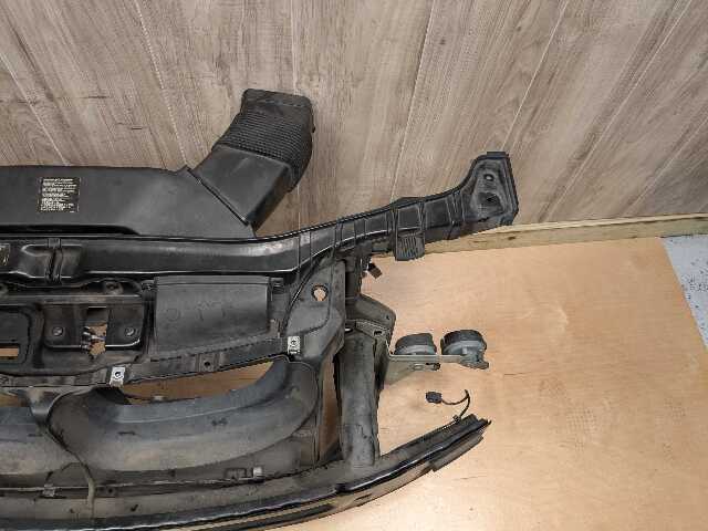 08-13 OEM BMW E82 E88 128 135 Front Radiator Support Frame Reinforce Clip Panel