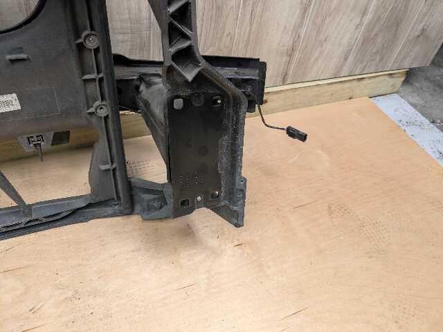 08-13 OEM BMW E82 E88 128 135 Front Radiator Support Frame Reinforce Clip Panel