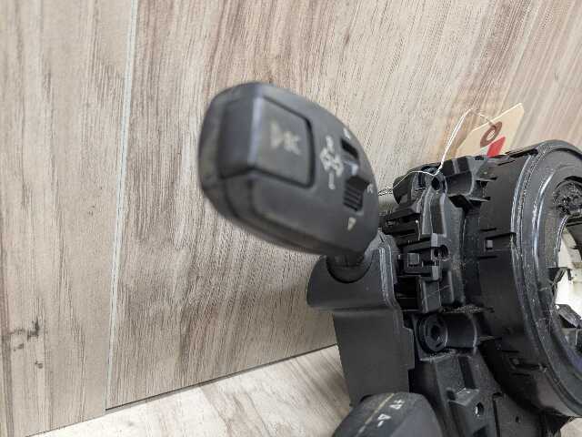 08-13 OEM BMW E82 E88 128 135 Steering Angle Sensor Clock Spring