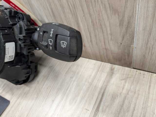 08-13 OEM BMW E82 E88 128 135 Steering Angle Sensor Clock Spring