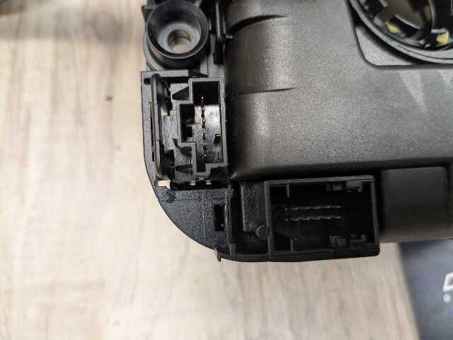 08-13 OEM BMW E82 E88 128 135 Steering Angle Sensor Clock Spring