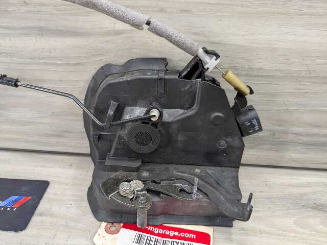 00-06 OEM BMW E46 M3 325CI 330CI FRONT Right Passenger Door Lock Latch Actuator