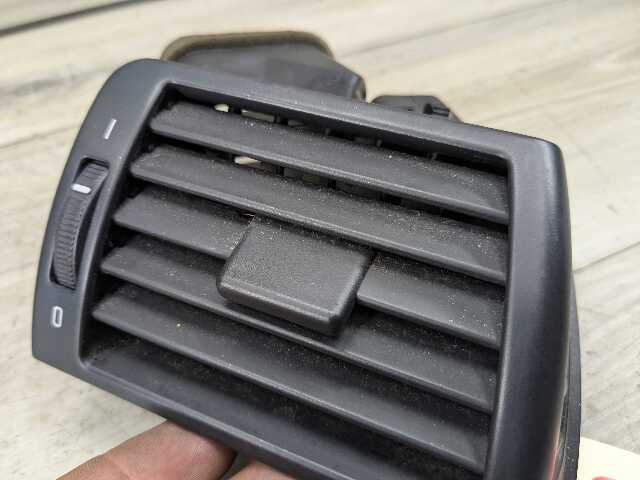 01-06 OEM BMW E46 325 330 M3 Right Passenger Side Fresh Air Vent Grille Black
