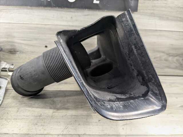 01-06 OEM BMW E46 M3 Engine S54 Front Left Right Cooler Air Air Duct Vent Trim