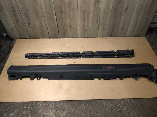 *14-18 OEM BMW F15 X5 Left Driver Side Skirt Rocker Panel Molding w/ Bracket