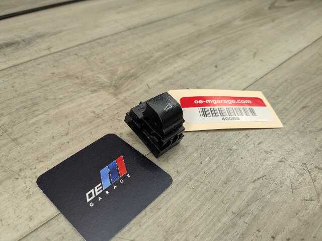 14-19 OEM BMW F15 F16 F85 F86 X5 X6 X5M X6M Trunk Hatch Release Switch Button
