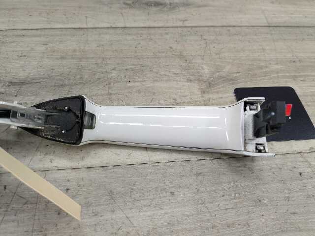 OEM BMW F15 F16 F85 F86 X5 X6 Left Driver Door Handle COMFORT ACCESS White 300