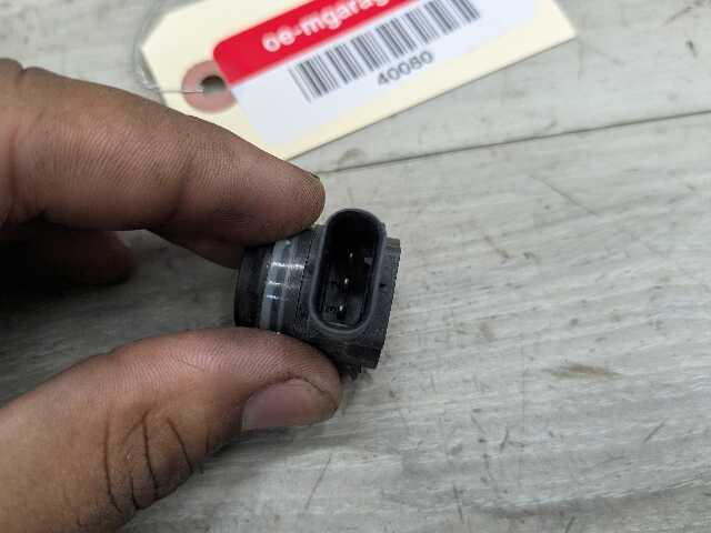 OEM BMW F15 F16 F48 F90 F97 G01 G12 G30 X1 X3 X5 Bumper Parking Sensor PDC White