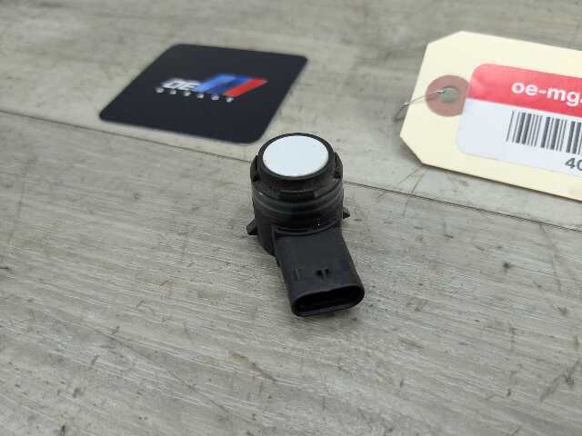 OEM BMW F15 F16 F48 F90 F97 G01 G12 G30 X1 X3 X5 Bumper Parking Sensor PDC White