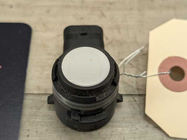 OEM BMW F15 F16 F48 F90 F97 G01 G12 G30 X1 X3 X5 Bumper Parking PDC Sensor White