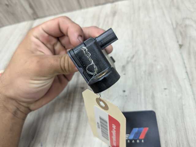 06-13 OEM BMW E88 E90 E92 E93 335 M3 Speed Rotational YAW Rate Sensor Module