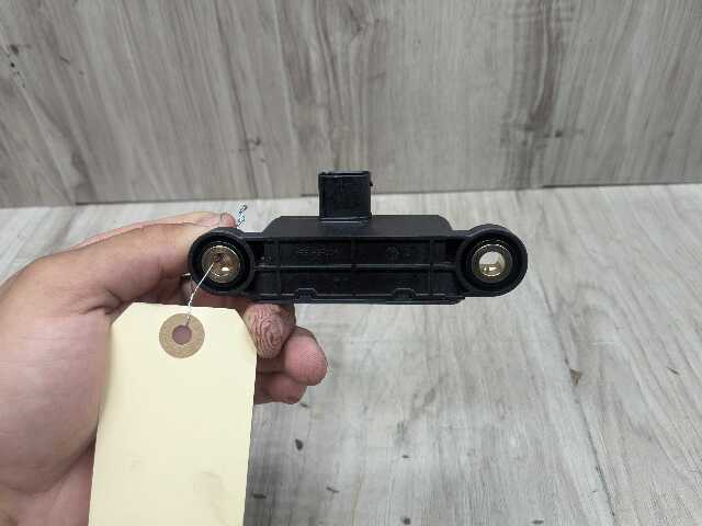 06-13 OEM BMW E88 E90 E92 E93 335 M3 Speed Rotational YAW Rate Sensor Module