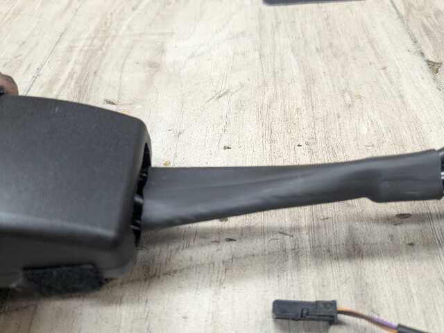 OEM BMW F15 F16 F85 F86 X5 X6 Front Left Driver Right Passenger Seat Belt Buckle