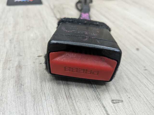 OEM BMW F15 F16 F85 F86 X5 X6 Front Left Driver Right Passenger Seat Belt Buckle
