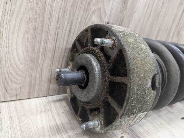 OEM BMW F15 F16 X5 X6 35iX FRONT Right Passenger Strut Shock Absorber Spring