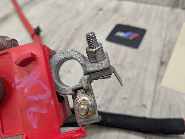 OEM BMW F15 F16 F85 F86 X5 X6 X5M Positive Plus Battery Pole Terminal Red Cable