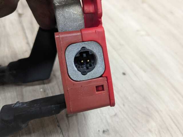 OEM BMW F15 F16 F85 F86 X5 X6 X5M Positive Plus Battery Pole Terminal Red Cable