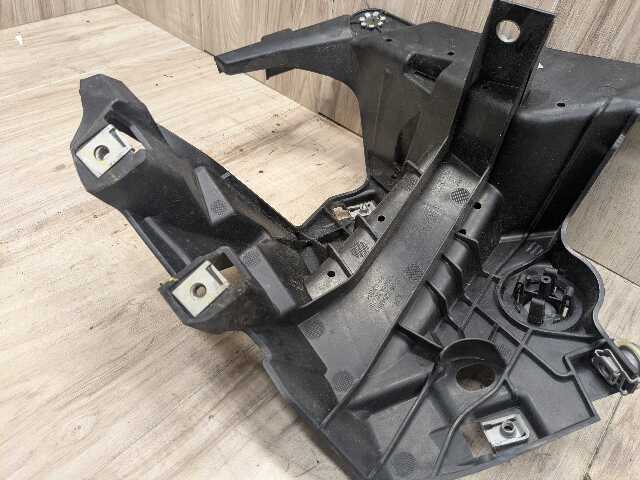 OEM BMW F15 F16 F85 F86 X5 X6 Front Left Driver Fender Mount Support Brackets