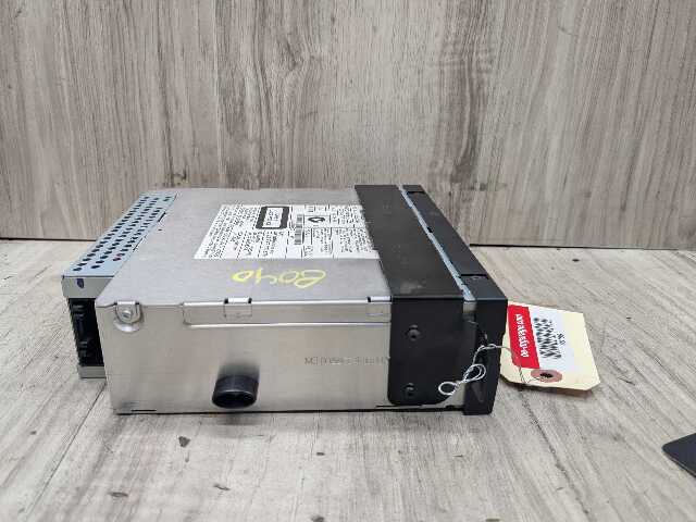 10-15 OEM BMW F01 F02 F10 F13 550 650 750 Alpina B7 CD DVD Changer Player